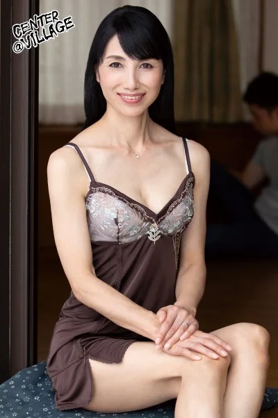鶴川牧子のプロフィール画像